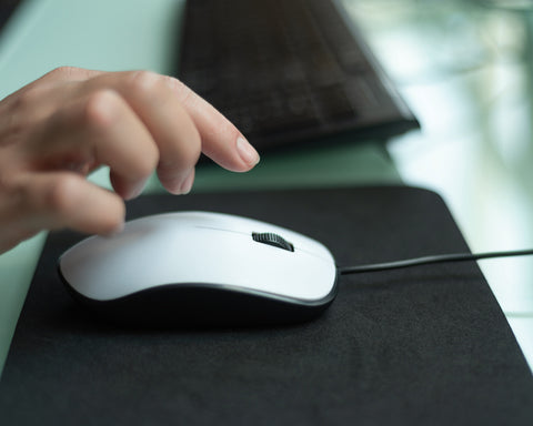 MOUSE ALÁMBRICO CON BOTON SCROLL SAGU A2623