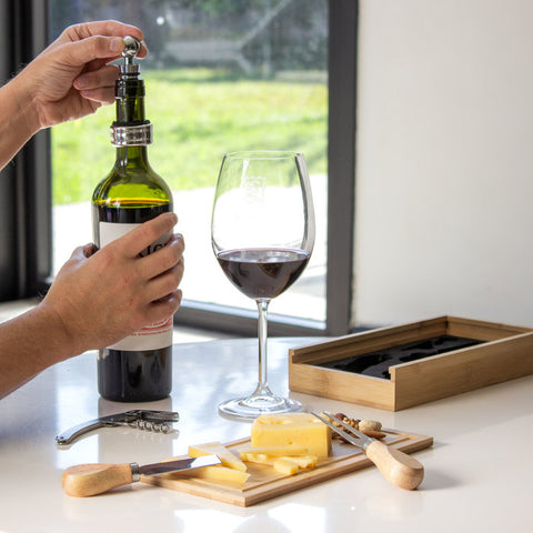 SET DE VINO Y TABLA PARA QUESOS WINCHESTER T708